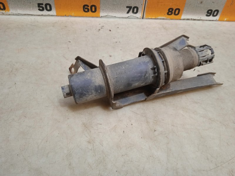 Форсунка омывателя фары