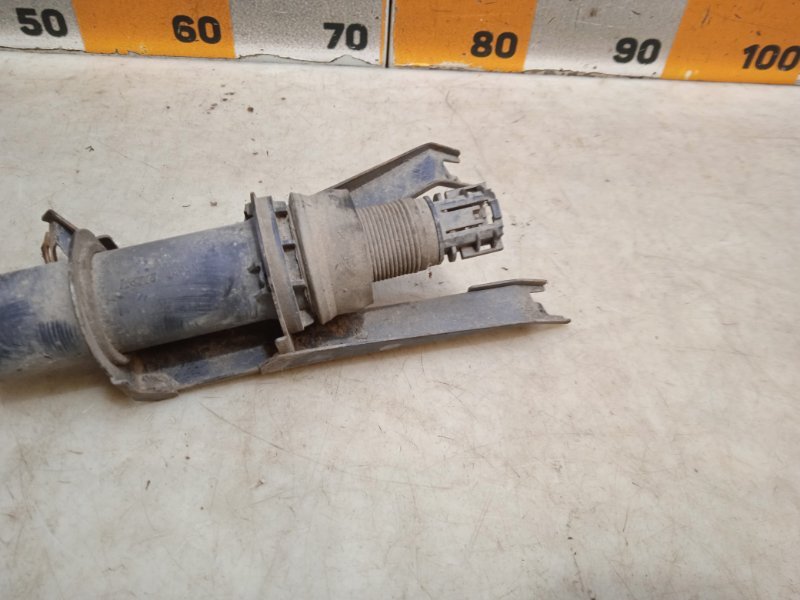 Форсунка омывателя фары