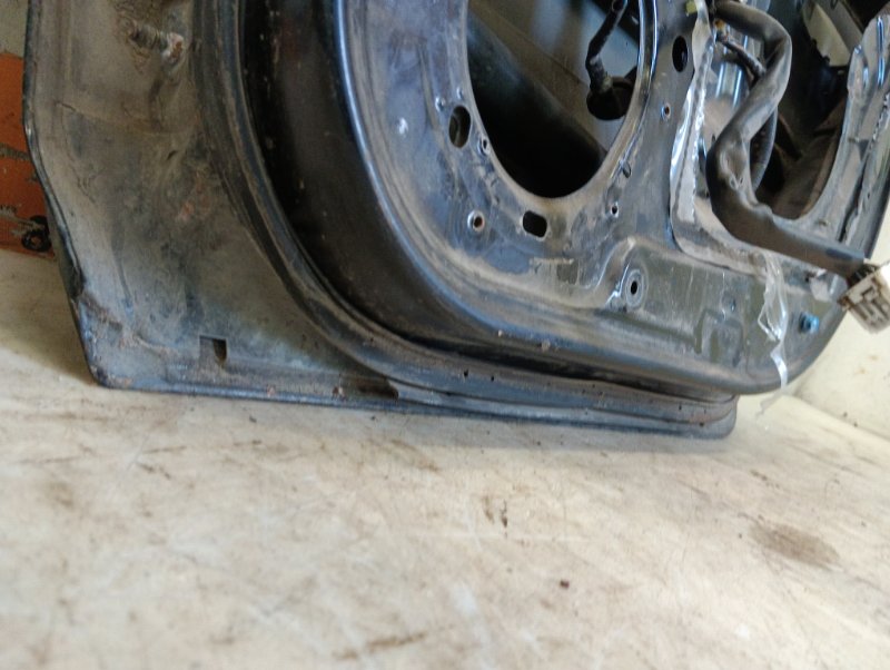 Дверь задняя правая