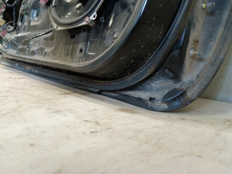 Дверь передняя левая