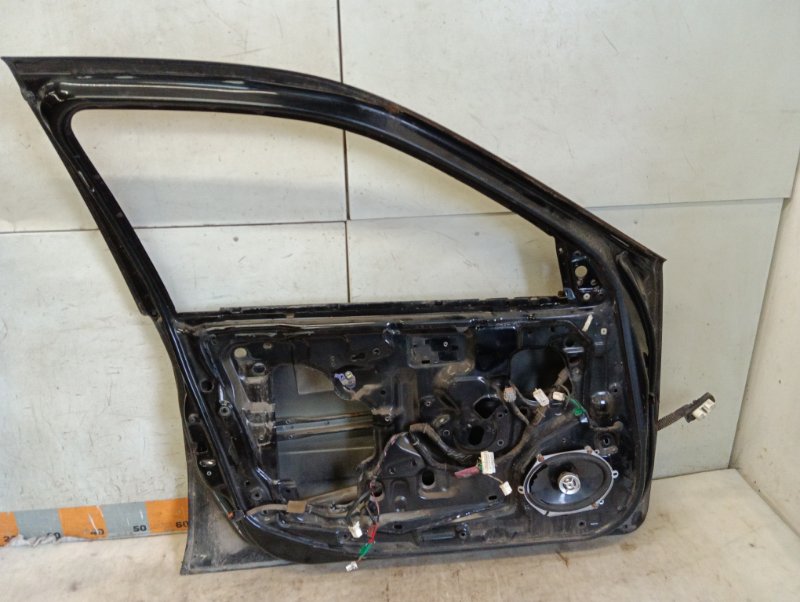 Дверь передняя левая