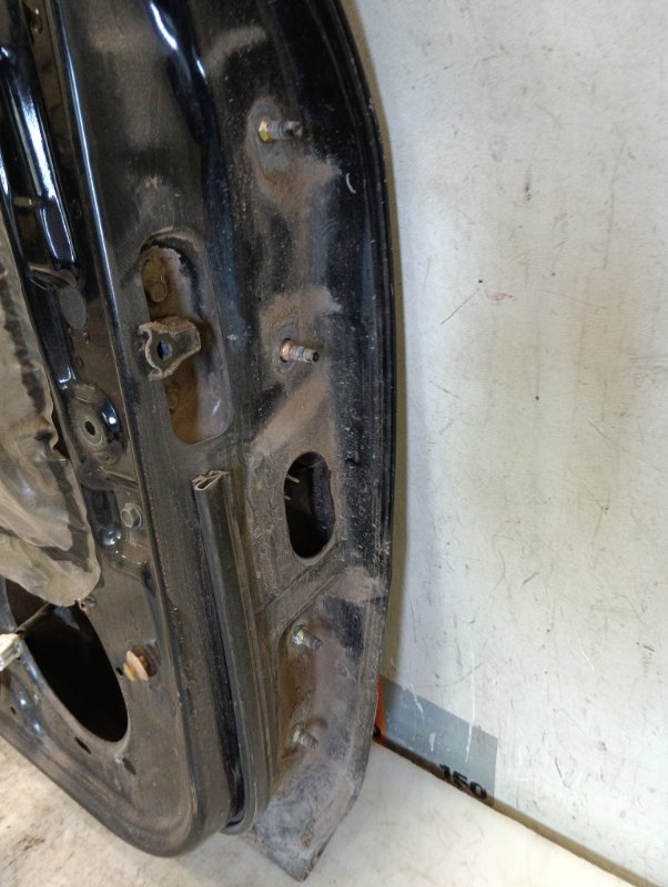 Дверь задняя левая