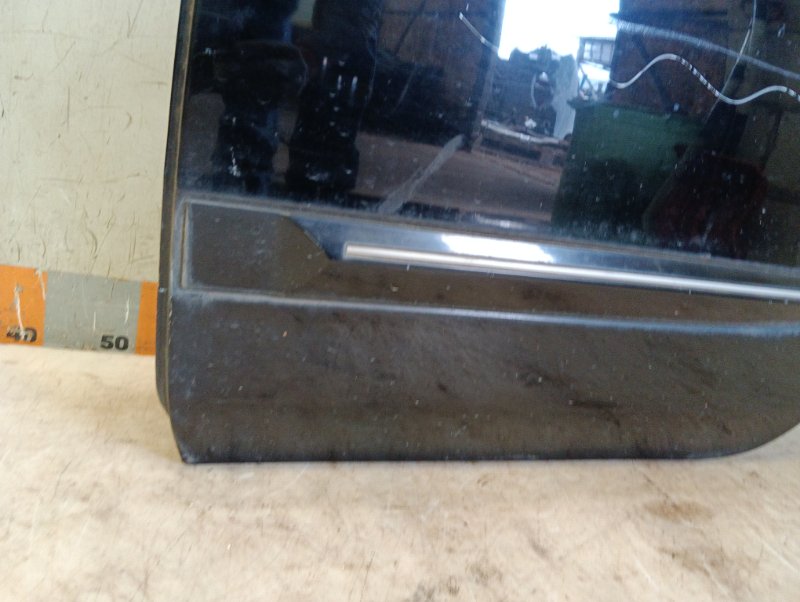 Дверь задняя левая