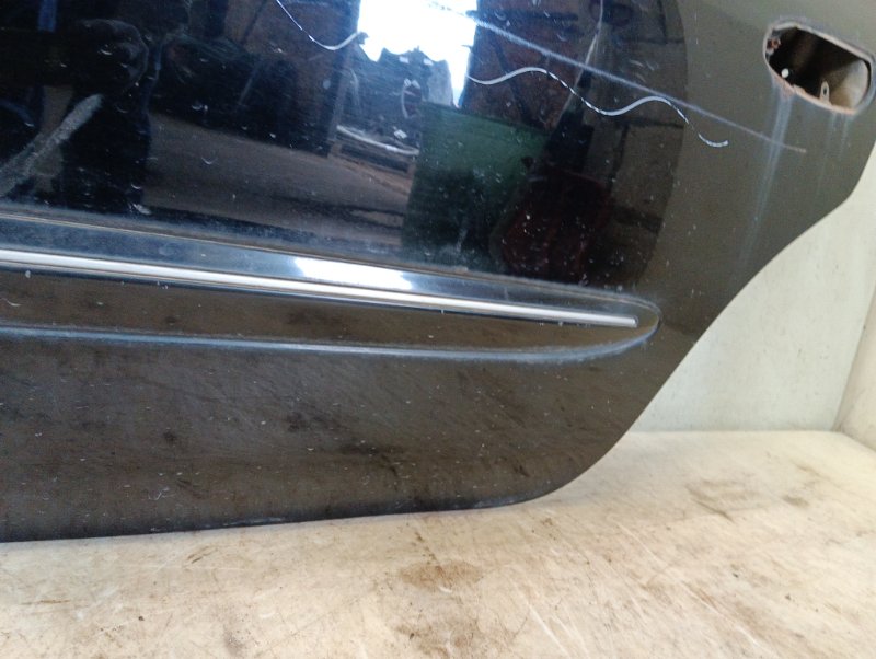 Дверь задняя левая