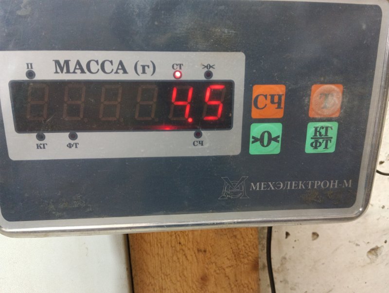 Стекло двери передней правой