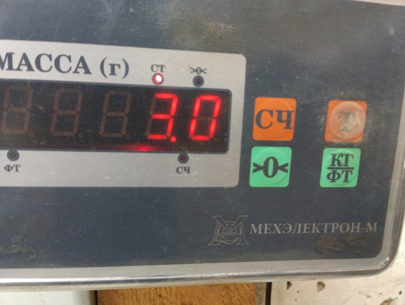 Стекло двери задней левой