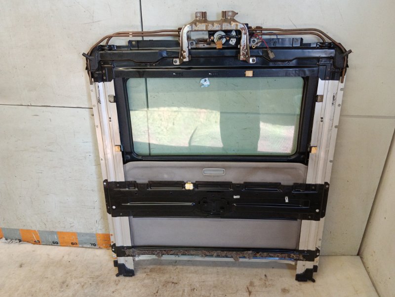 Люк в сборе электрический