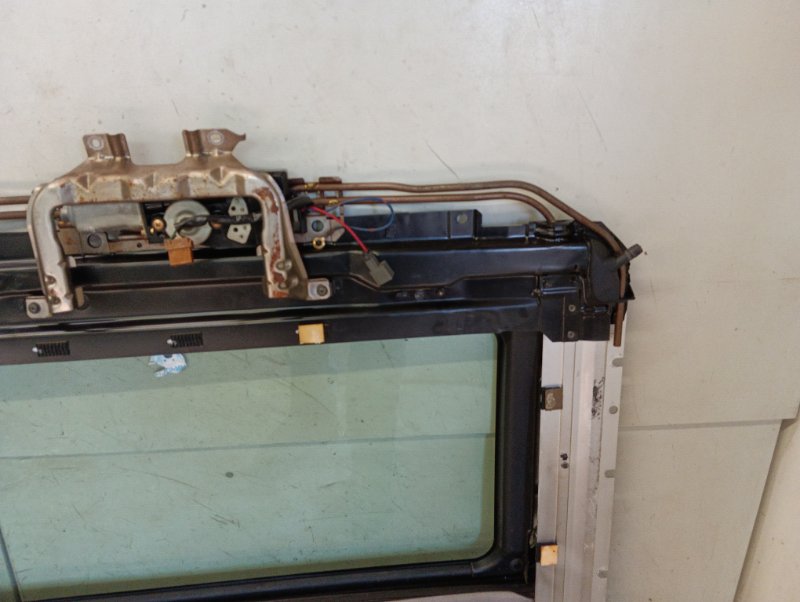 Люк в сборе электрический