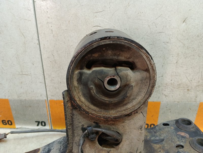 Балка передняя продольная