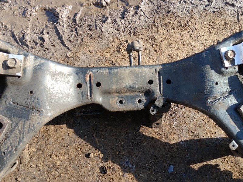 Балка подмоторная