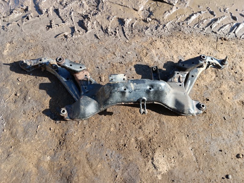 Балка подмоторная