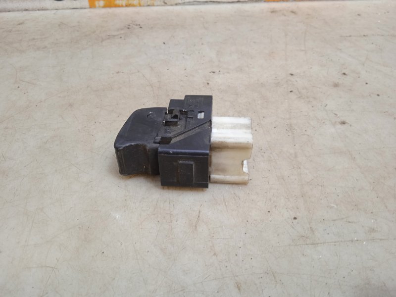 Кнопка стеклоподъемника