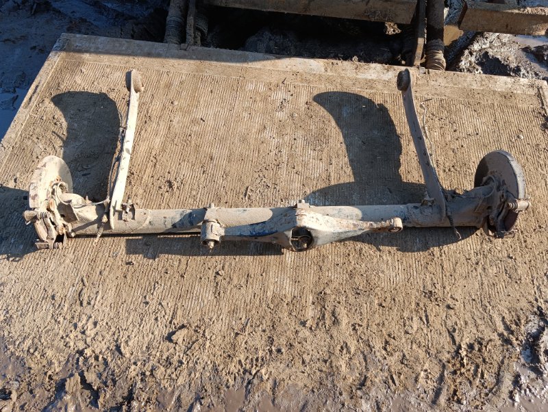 Балка задняя