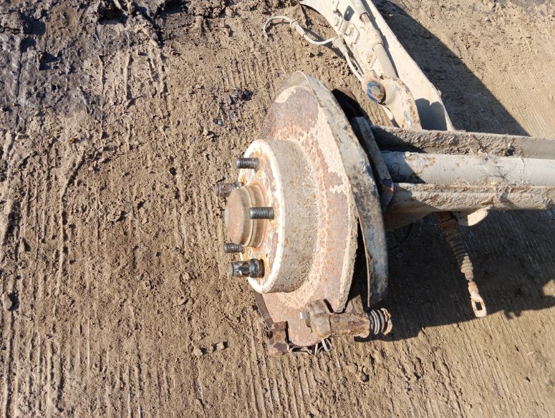 Балка задняя