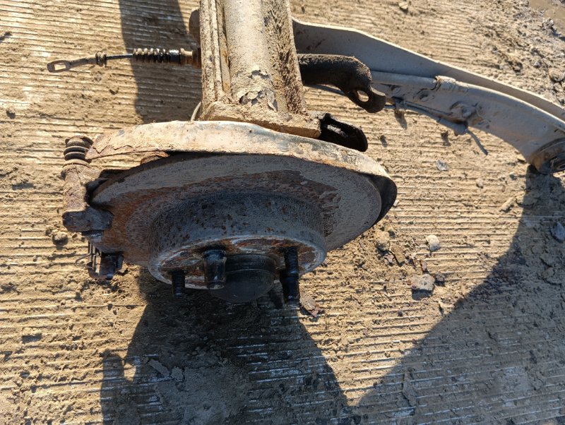 Балка задняя