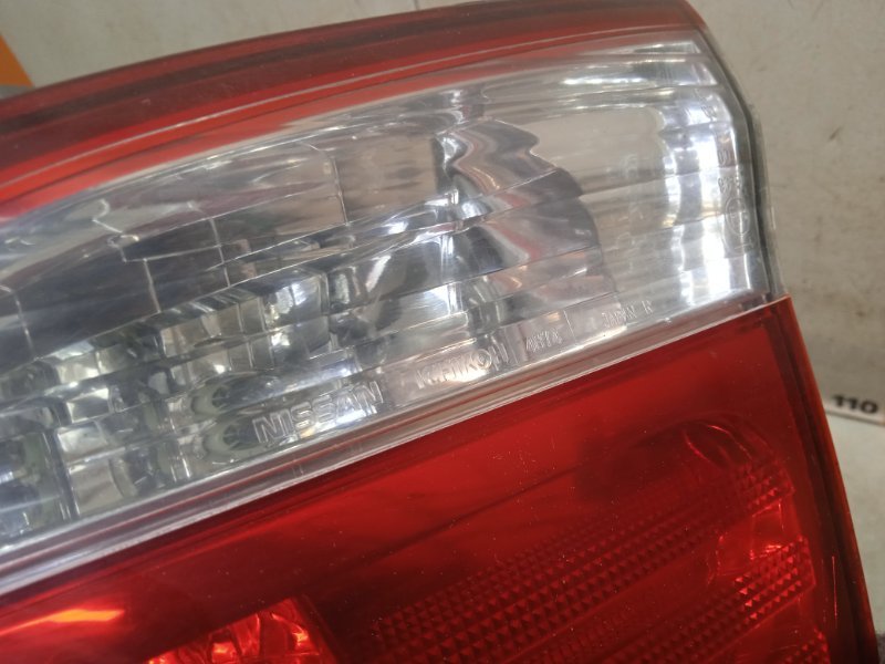 Фонарь задний правый