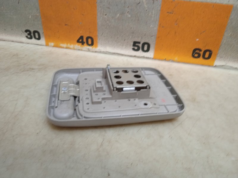 Плафон салонный