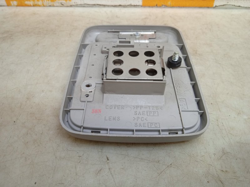 Плафон салонный