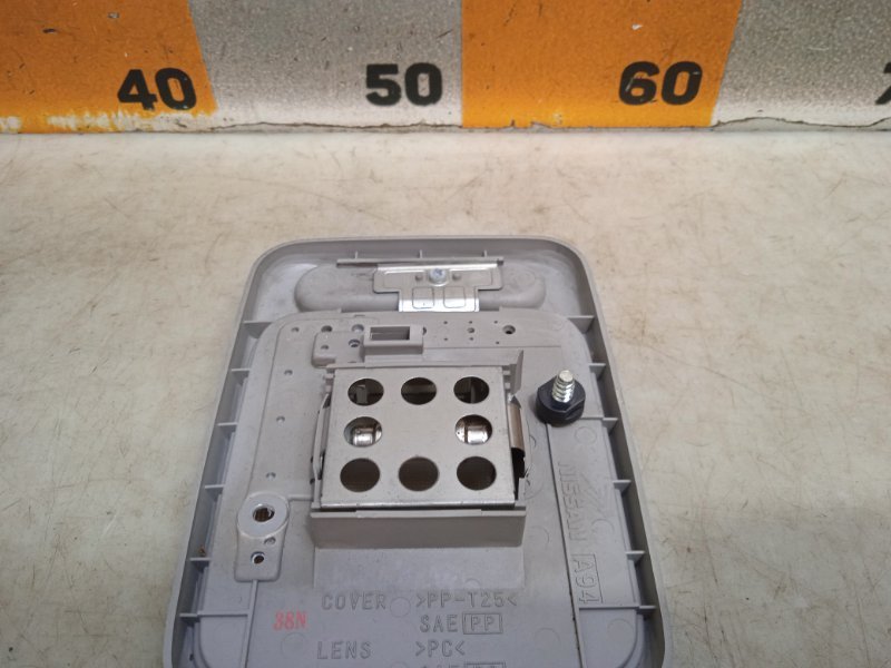 Плафон салонный