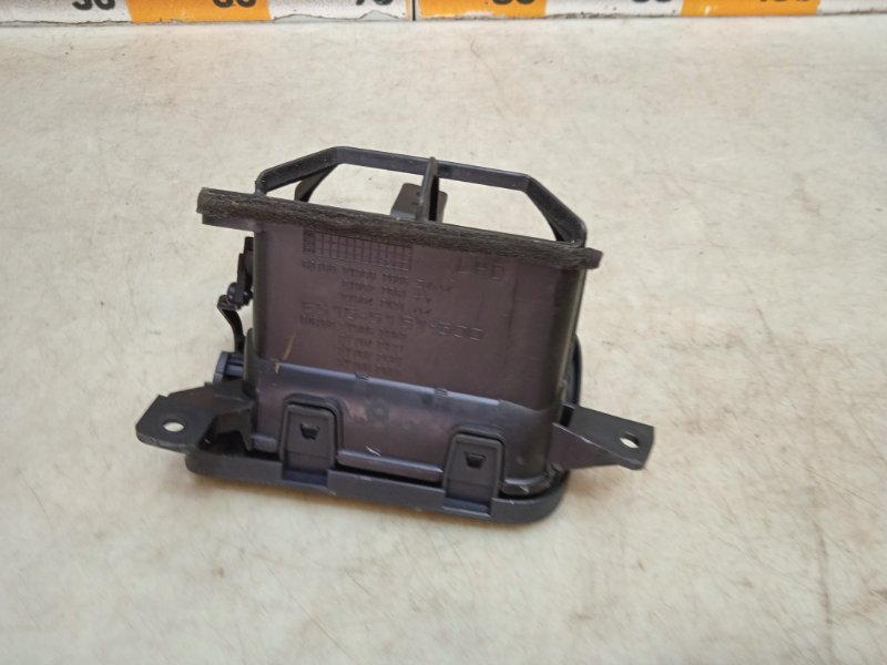 Дефлектор воздушный