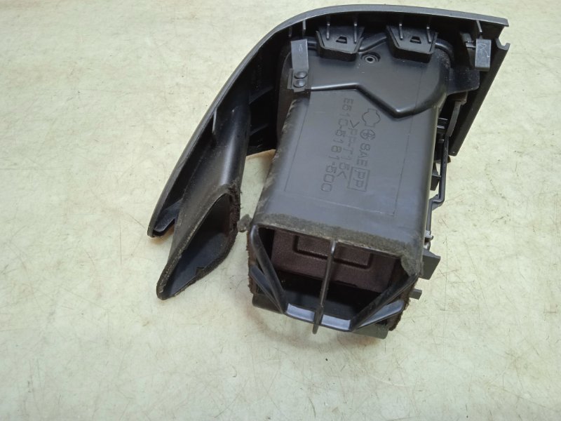 Дефлектор воздушный