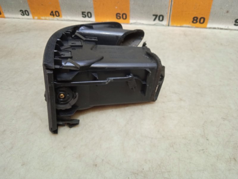 Дефлектор воздушный