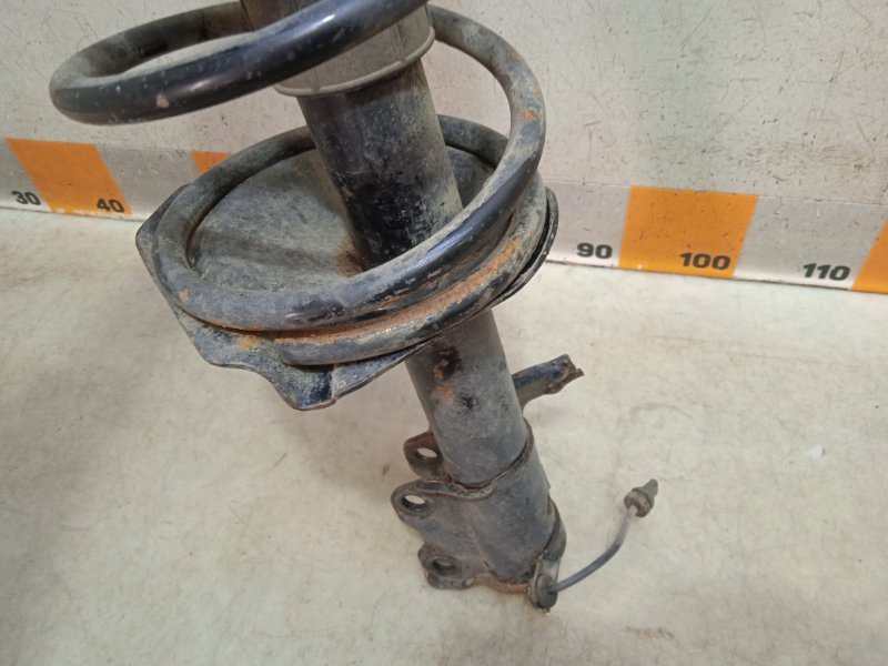 Амортизатор передний