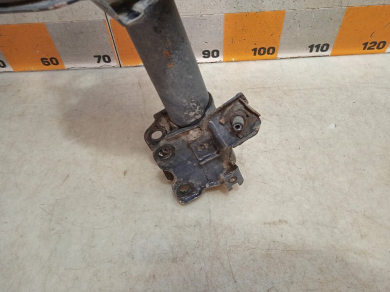 Амортизатор передний