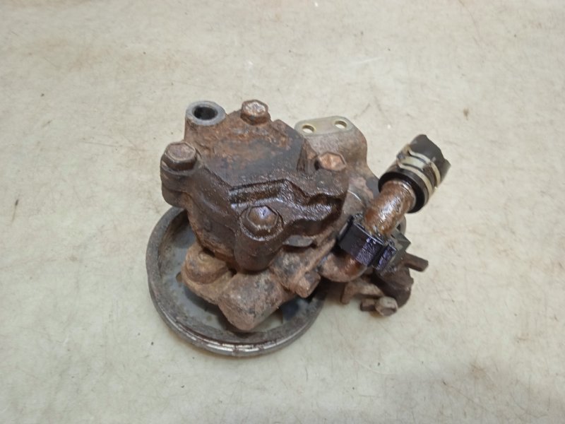 Насос ГУР (гидроусилитель руля)