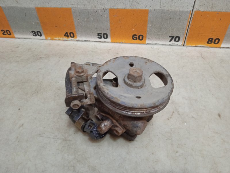 Насос ГУР (гидроусилитель руля)