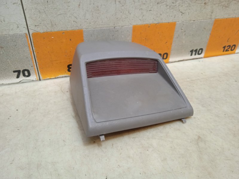 Фонарь задний (стоп сигнал)