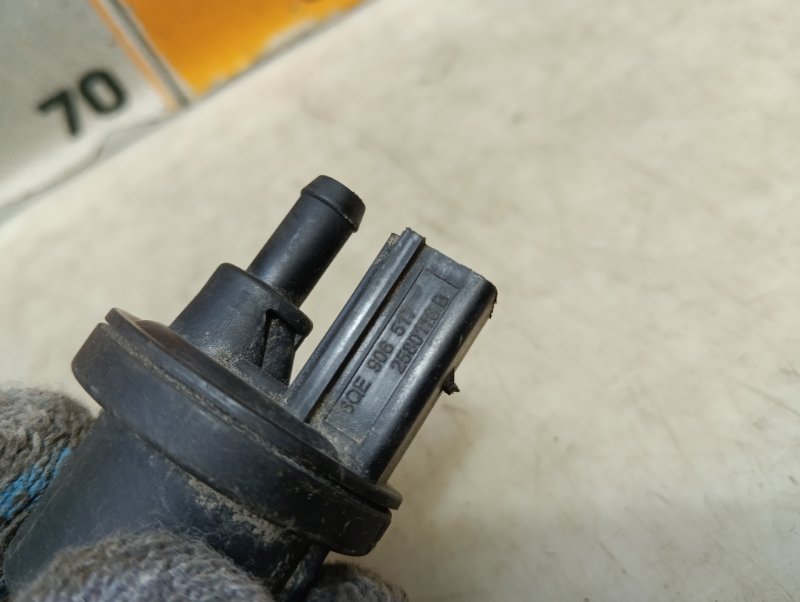 Клапан вентиляции топливного бака