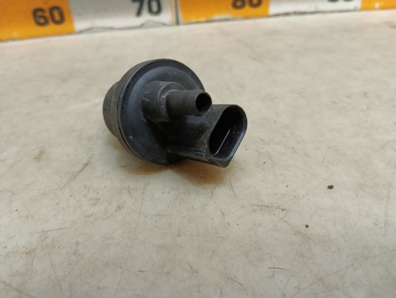 Клапан вентиляции топливного бака