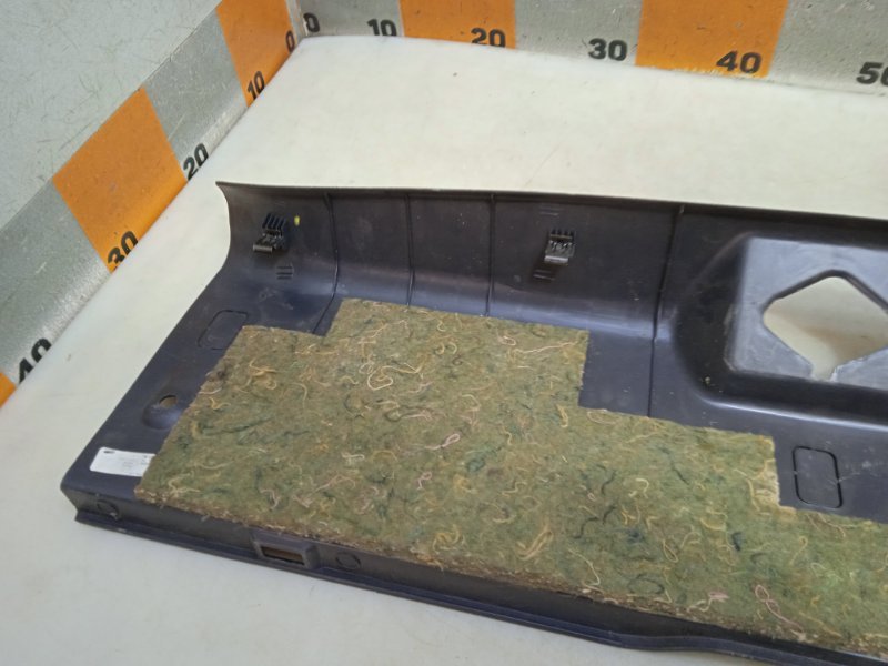 Обшивка багажника