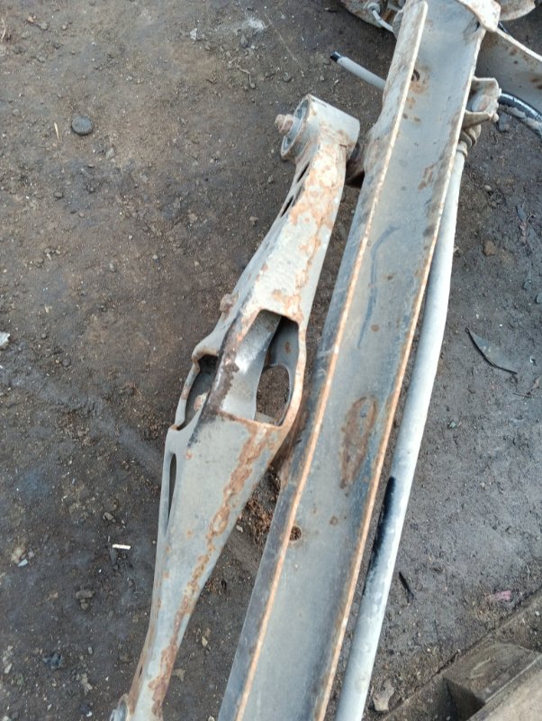 Балка задняя