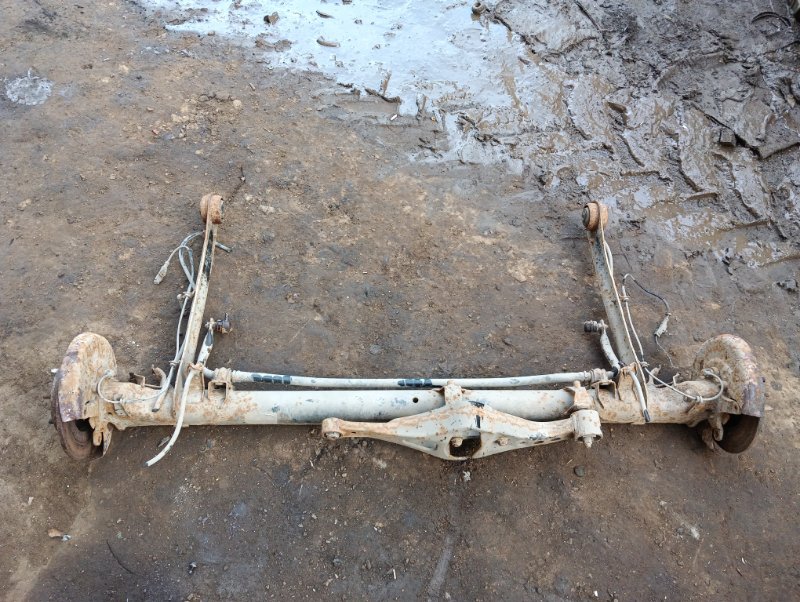 Балка задняя