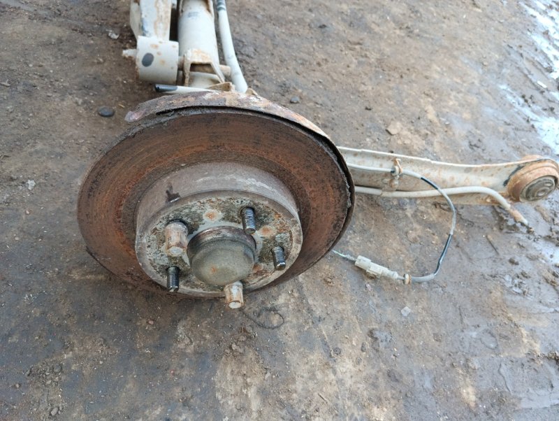 Балка задняя