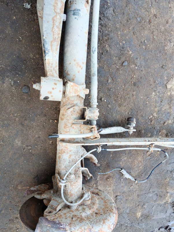 Балка задняя