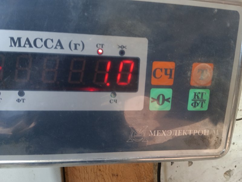 Петля капота правая