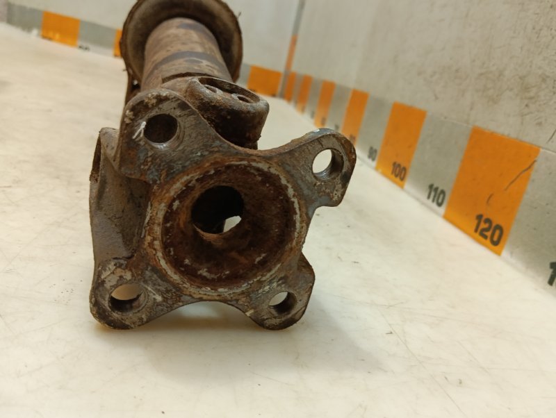 Вал карданный