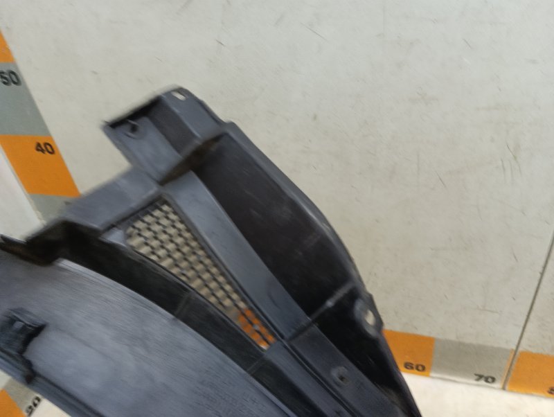 Планка под лобовое стекло