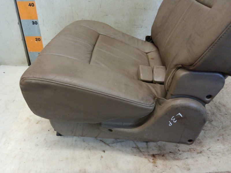 Сиденье салонное