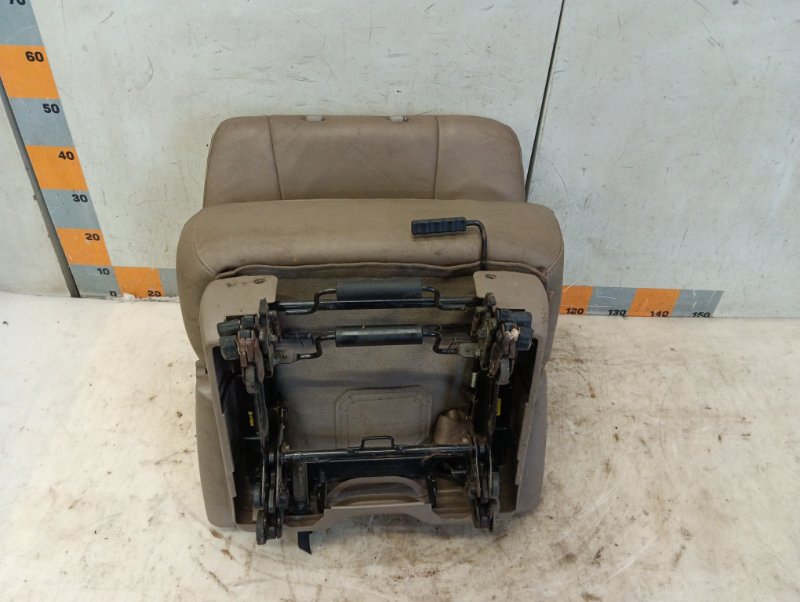 Сиденье салонное