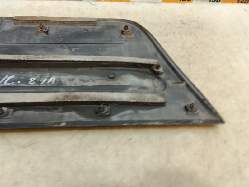 Накладка двери задней левой