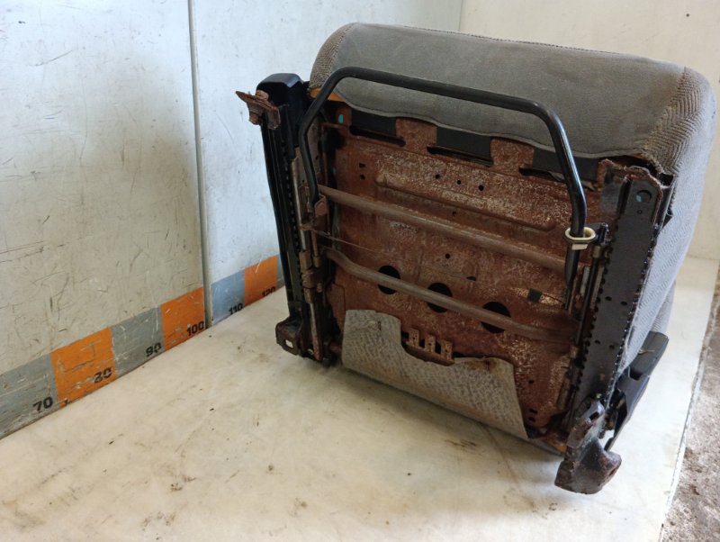 Сиденье переднее правое