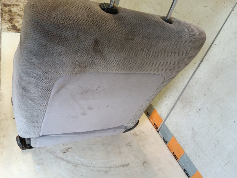 Сиденье переднее правое