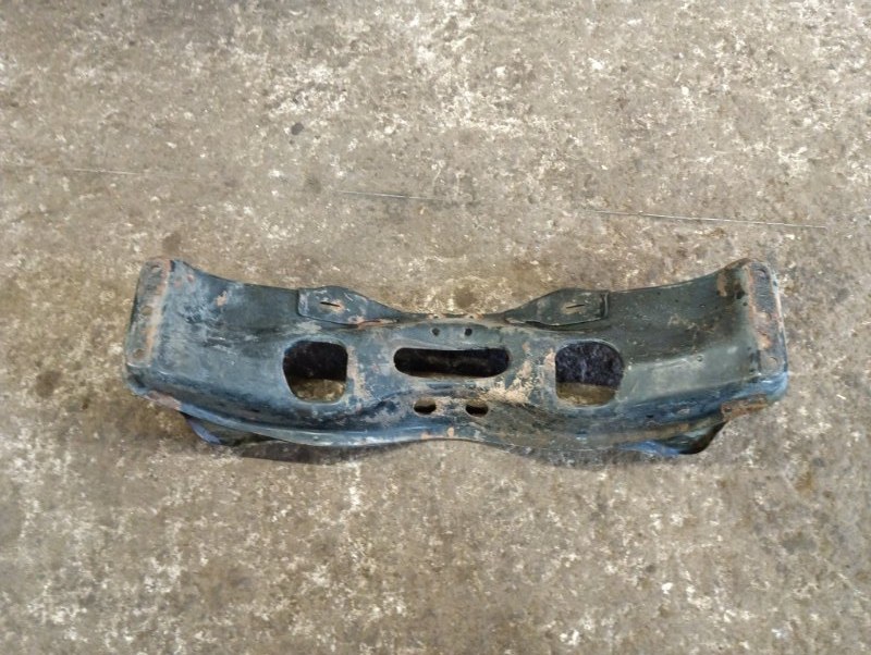 Балка подмоторная