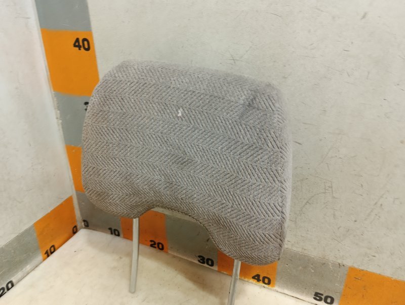 Подголовник сиденья