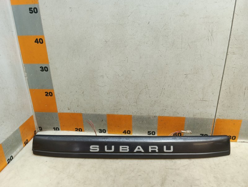 Накладка крышки багажника