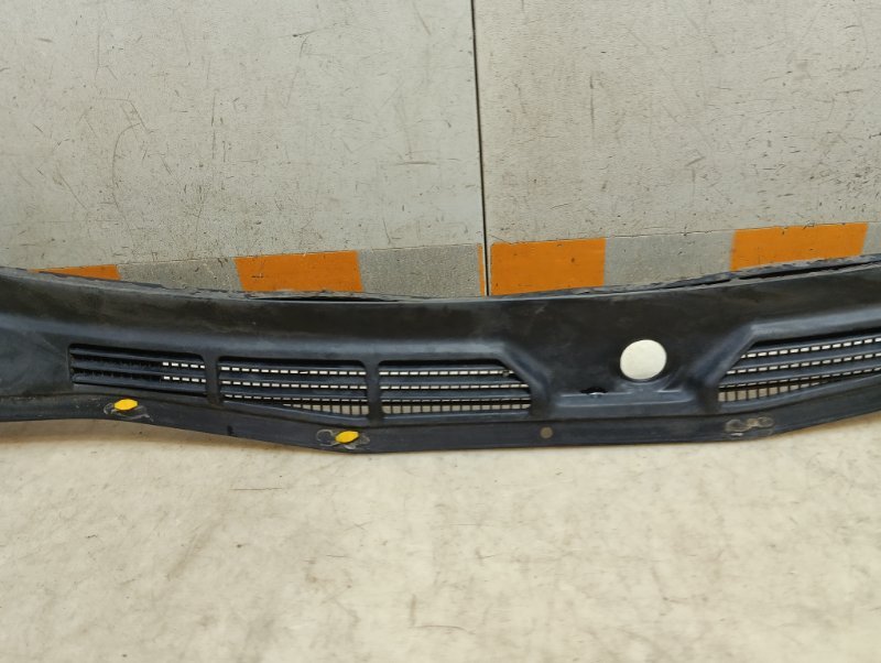 Решетка стеклоочистителей (Жабо)